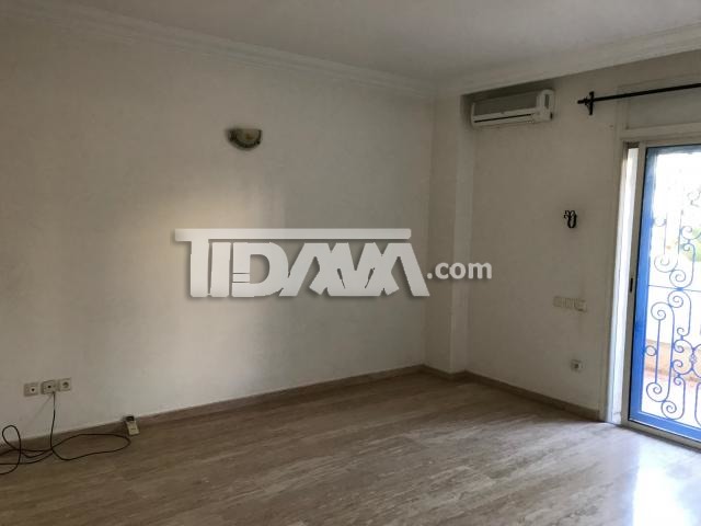 Villa de 280 m2 dans Résidence gardée à Californie