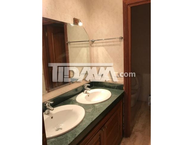 Villa de 280 m2 dans Résidence gardée à Californie